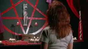 Backdrop to the movie "Sorceress" #948708