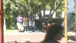 Backdrop to the movie "don