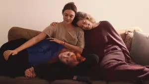 Backdrop to the movie "His Three Daughters" #641319