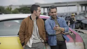 Backdrop to the movie "¿Y Cómo Es Él?" #354670