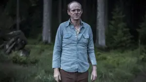 Backdrop to the movie "Mandy" #298143