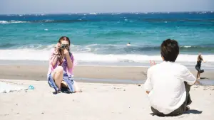 Backdrop to the movie "Two Seasons, Two Strangers" #783130