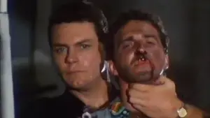 Backdrop to the movie "Hammerhead" #644539