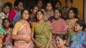 Backdrop to the movie "Thaai Kizhavi" #536758