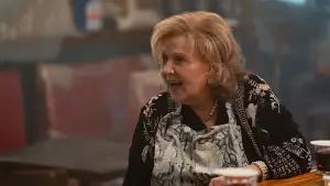 Backdrop to the movie "Nonnas" #595630