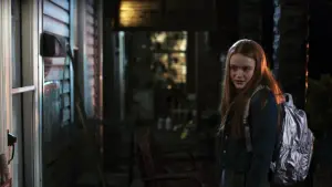 Backdrop to the movie "Dear Zoe" #388749