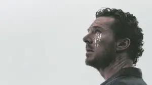 Backdrop to the movie "The Thing with Feathers" #533280