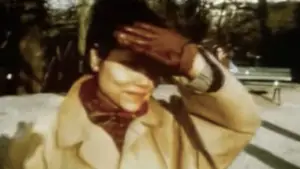 Backdrop to the movie "Souvenir" #715363