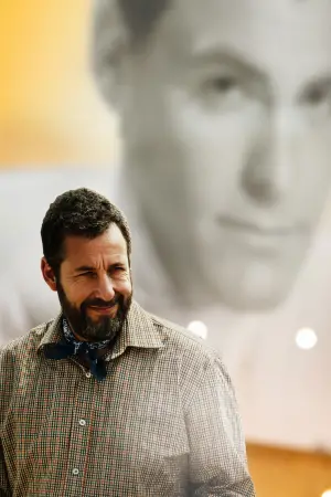 Poster to the movie "Jay Kelly" #550796