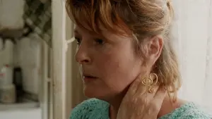 Backdrop to the movie "Secrets & Lies" #207325