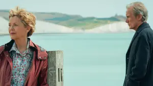 Backdrop to the movie "Hope Gap" #422129