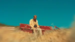 Backdrop to the movie "The Surfer" #586292