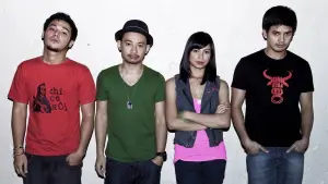 Backdrop to the movie "Rakenrol" #660594