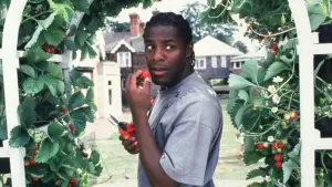 Backdrop to the movie "Greenfingers" #492061