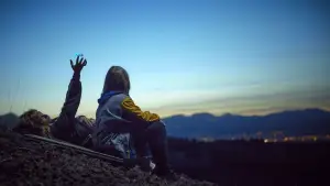 Backdrop to the movie "Meanwhile on Earth" #805799