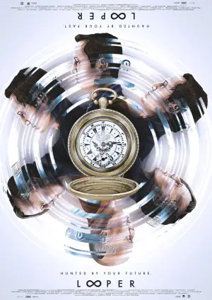 Poster to the movie "Looper" #696858