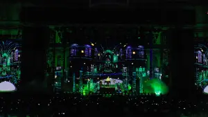 Backdrop to the movie "Jean-Michel Jarre Live in Sevilla" #932271