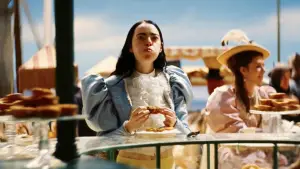 Backdrop to the movie "Poor Things" #584128