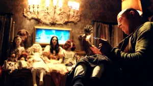 Backdrop to the movie "Ghostland" #609406