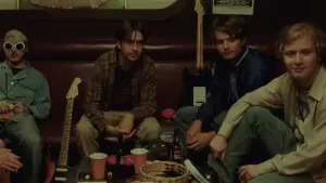 Backdrop to the movie "Pavements" #677520