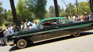 Backdrop to the movie "Lowriders" #459880
