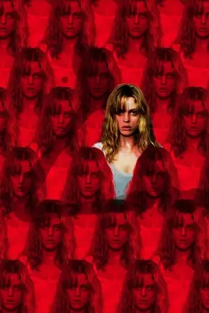 Poster to the movie "Triangle" #662630