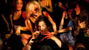 Backdrop to the movie "Love Lasts Three Years" #475002