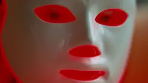 Backdrop to the movie "Bugonia" #511604