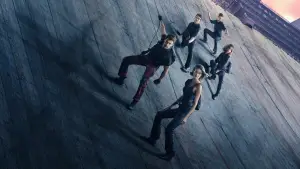 Backdrop to the movie "Allegiant" #918018