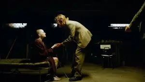 Backdrop to the movie "Bugonia" #511695