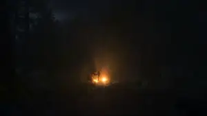 Backdrop to the movie "A Hero