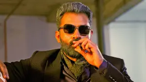 Backdrop to the movie "Retta Thala" #593334