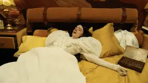 Backdrop to the movie "Poor Things" #584067