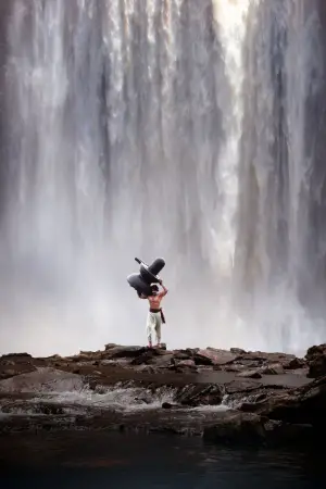 Poster to the movie "Bāhubali: The Epic" #517007