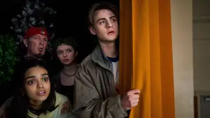 Backdrop to the movie "Y2K" #604437