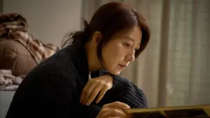 Backdrop to the movie "Moonlit Winter" #392386