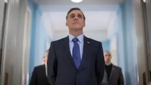 Backdrop to the movie "Norman: The Moderate Rise and Tragic Fall of a New York Fixer" #362415