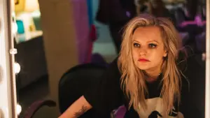 Backdrop to the movie "Her Smell" #461149