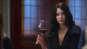 Backdrop to the movie "Message in a Bottle" #690268