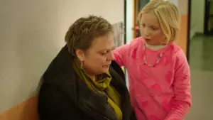 Backdrop to the movie "System Crasher" #381769