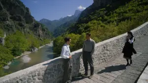 Backdrop to the movie "Saint Paisios" #542305