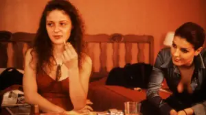 Backdrop to the movie "Baise-moi" #802448