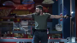 Backdrop to the movie "Security" #726441