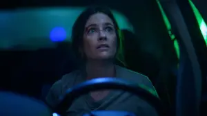 Backdrop to the movie "Prisonnière" #617190