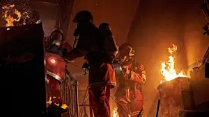 Backdrop to the movie "Firefighters" #784809