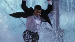 Backdrop to the movie "Mission: Impossible" #584839