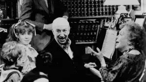 Backdrop to the movie "Hannah and Her Sisters" #724673