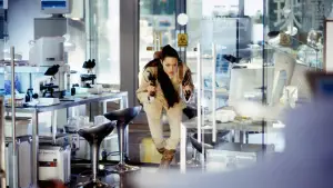 Backdrop to the movie "Lara Croft: Tomb Raider - The Cradle of Life" #703097