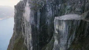 Backdrop to the movie "Mission: Impossible - Fallout" #578995