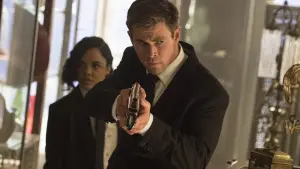 Backdrop to the movie "Men in Black: International" #318539